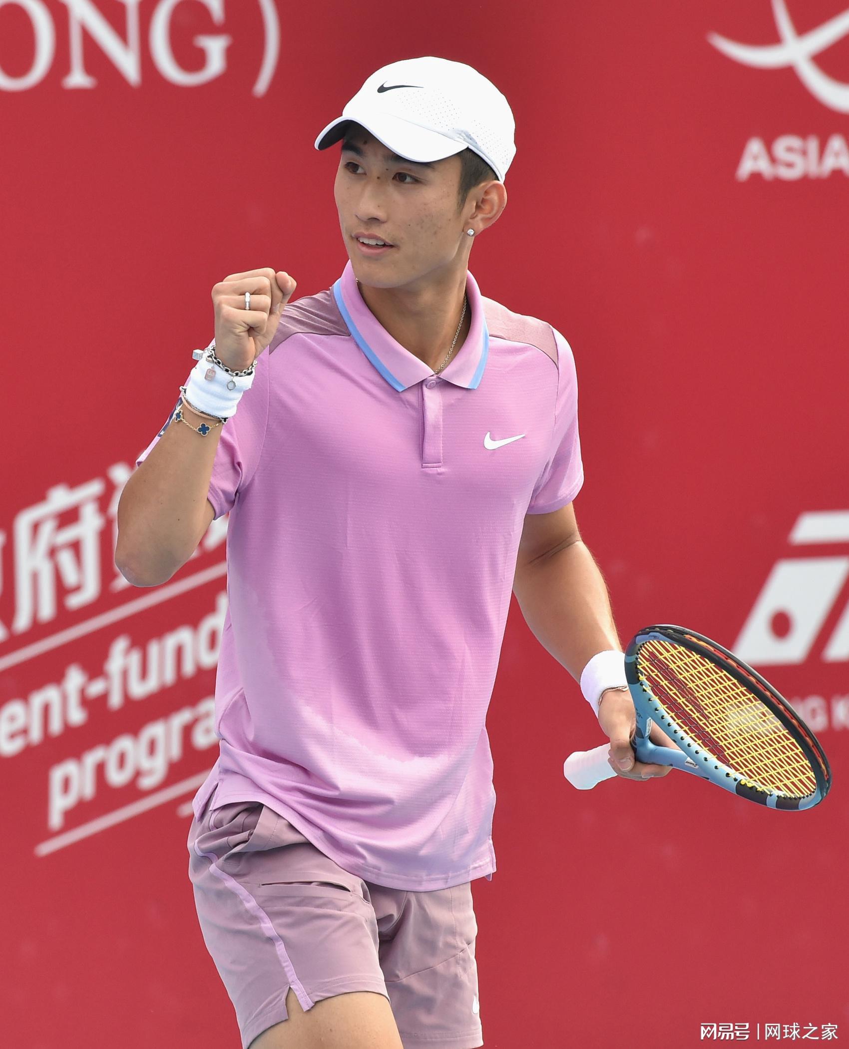 npp, 网球选手以, 他的对手是