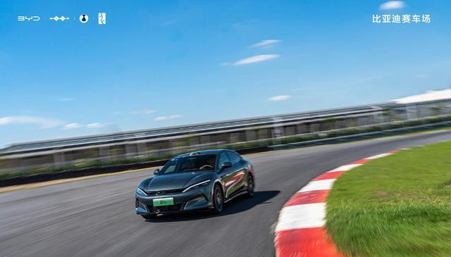 车辆凭易四, img, 赛场 车辆凭易四, img, 赛场