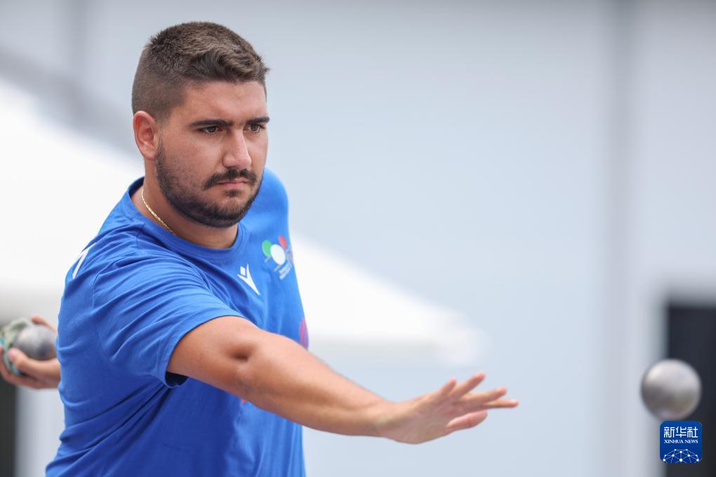 Eb, 当日 Eb, 当日