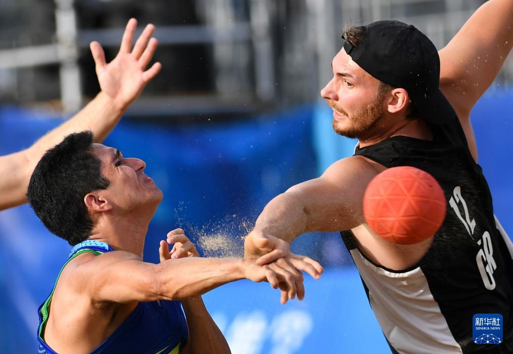 与巴西队球 与巴西队球