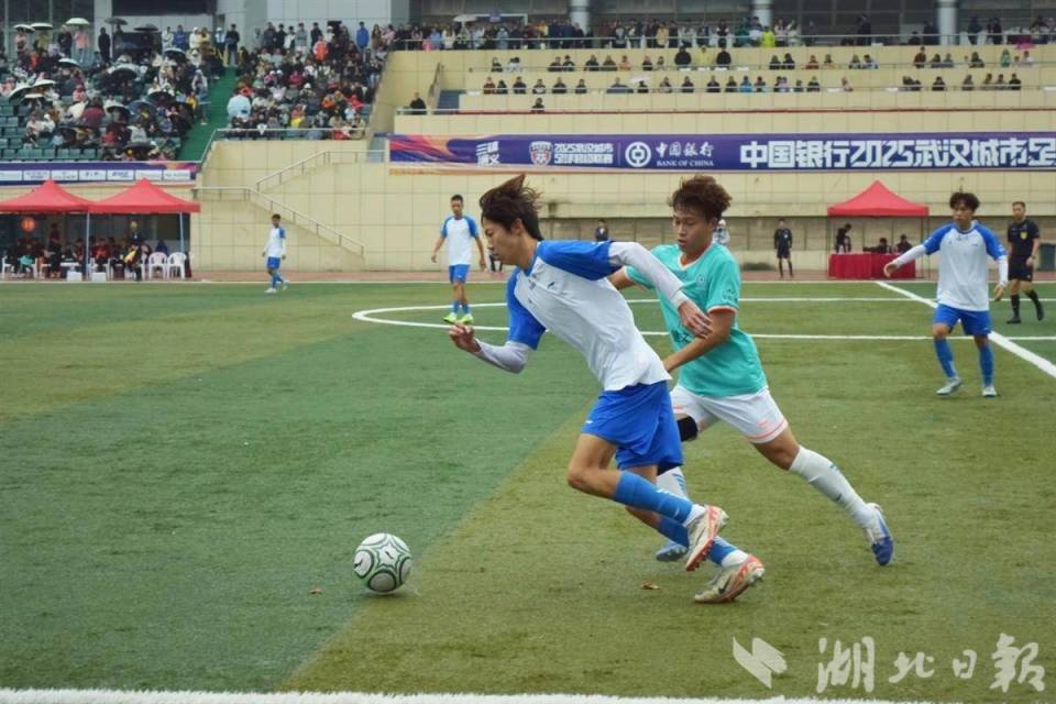 热情球迷现, 赶到, Fhuiy 热情球迷现, 赶到, Fhuiy